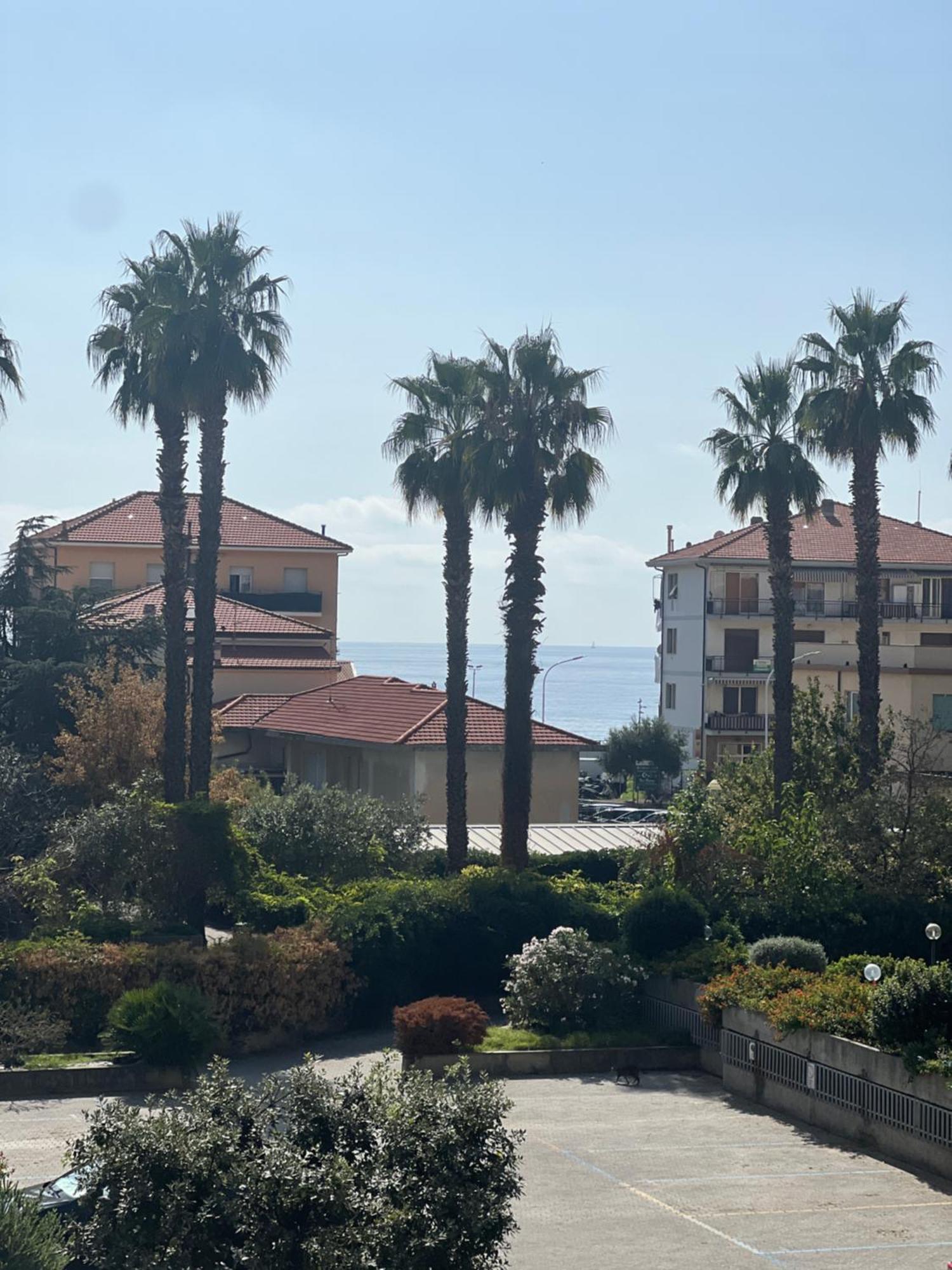 La Casa Di Alberto Apartment Riva Ligure Exterior photo